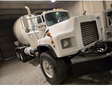 2000 MACK DM690 CONCRETE MIXER TRUCK - 2 UNITS AVAILABLE